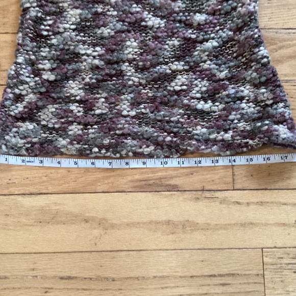 Beautiful vintage cowl neck sweater, purple/green/tan variegated acrylic… - Picture 9 of 10